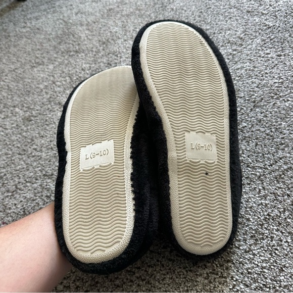 SOMA Black Velour Cozy Slippers L 9 9.5 10 R $49 - Picture 6 of 6